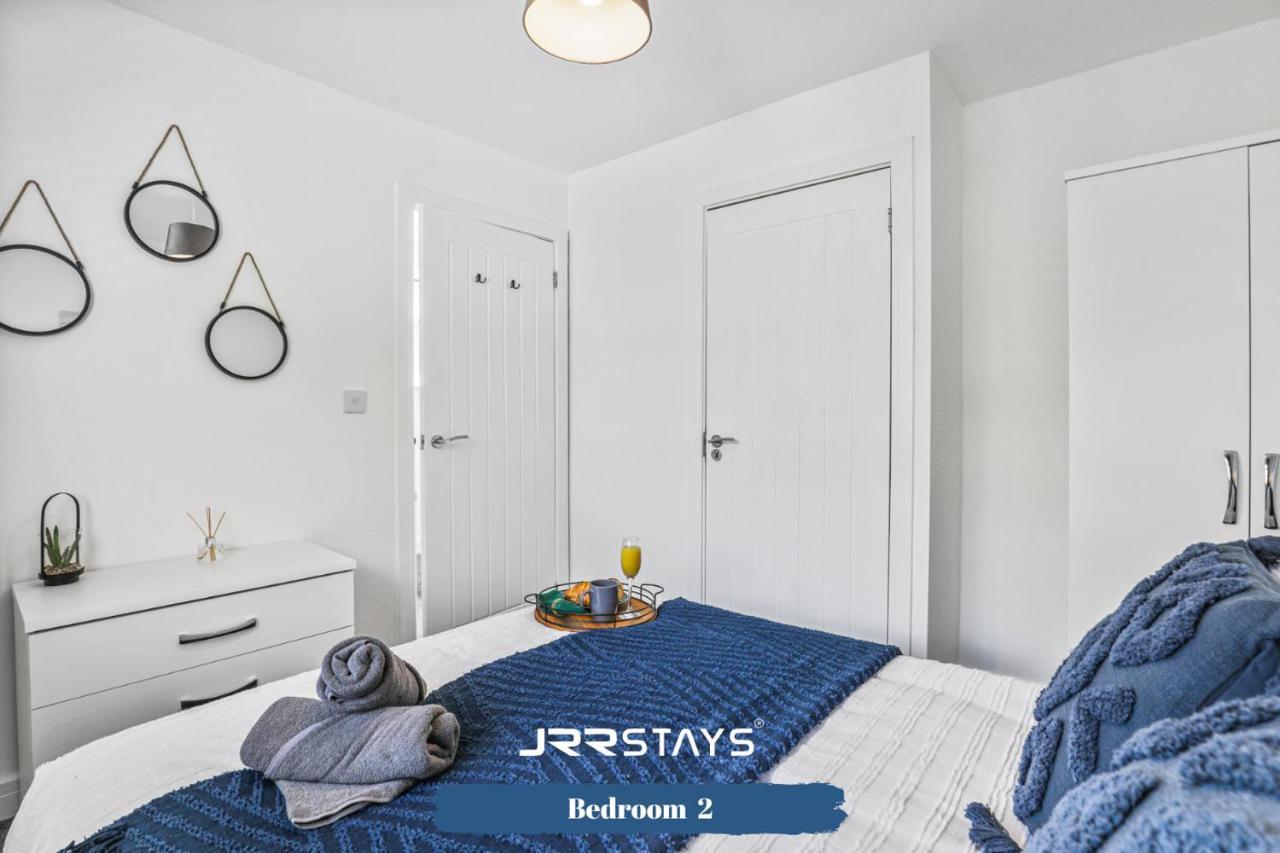 Wolverhampton - Amazing 3 Bedroom, Sleeps 6, Wi-Fi - Jrr Stays Exteriér fotografie