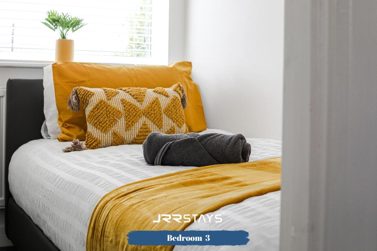 Wolverhampton - Amazing 3 Bedroom, Sleeps 6, Wi-Fi - Jrr Stays Exteriér fotografie