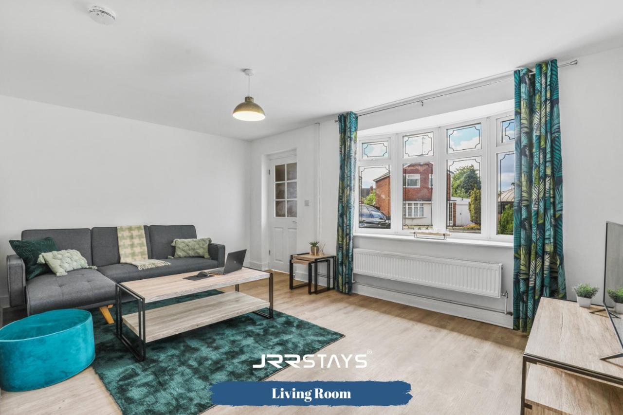 Wolverhampton - Amazing 3 Bedroom, Sleeps 6, Wi-Fi - Jrr Stays Exteriér fotografie