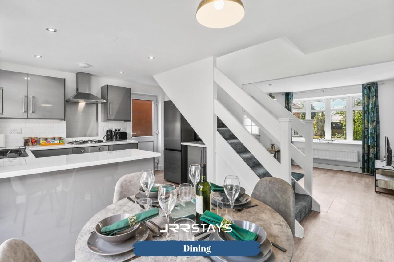 Wolverhampton - Amazing 3 Bedroom, Sleeps 6, Wi-Fi - Jrr Stays Exteriér fotografie