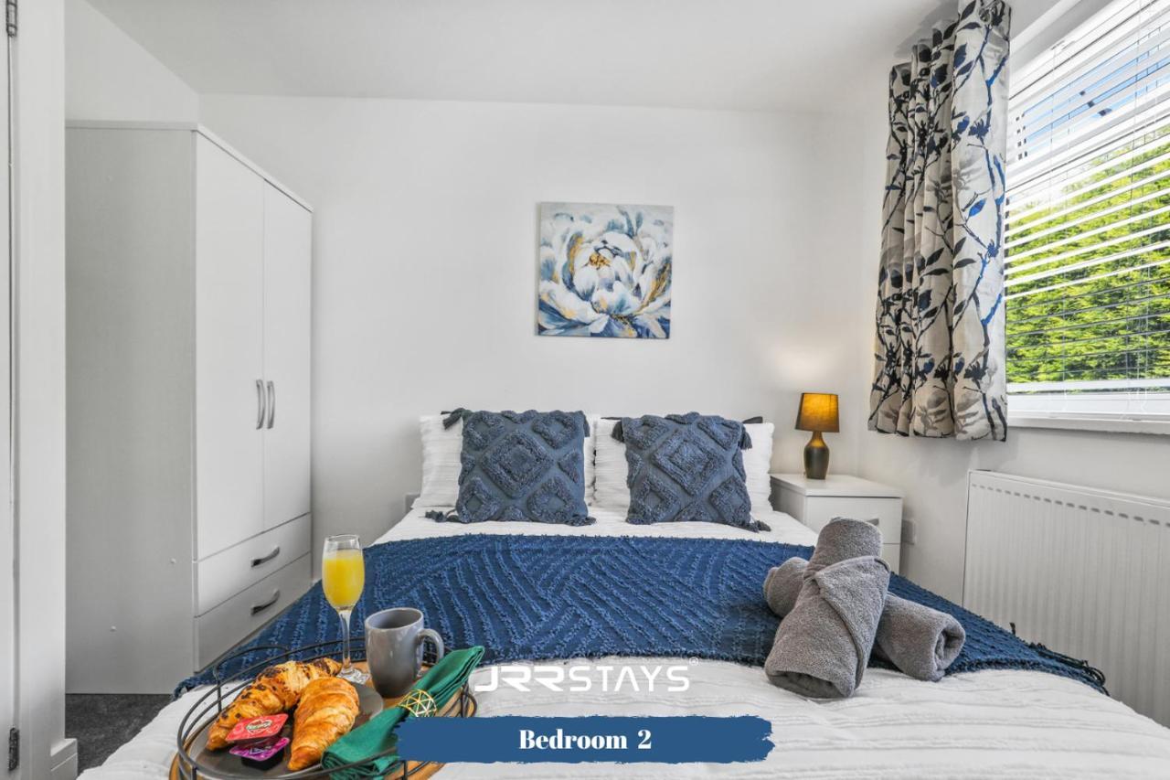 Wolverhampton - Amazing 3 Bedroom, Sleeps 6, Wi-Fi - Jrr Stays Exteriér fotografie